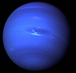 Нептун - самый маленький газовый гигант